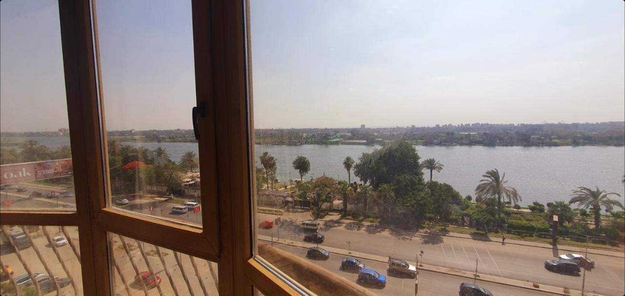 Hotel Grand Bayan & At Nile Plaza 2*